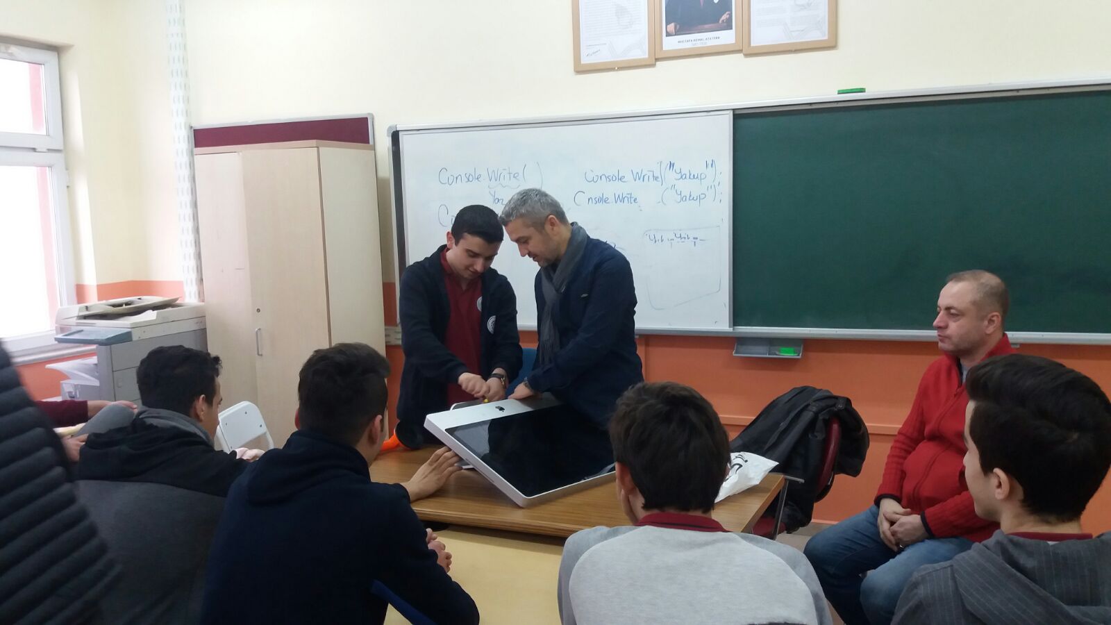 ŞİŞLİ HALİL RIFAT PAŞA MESLEKİ VE TEKNİK ANADOLU LİSESİ